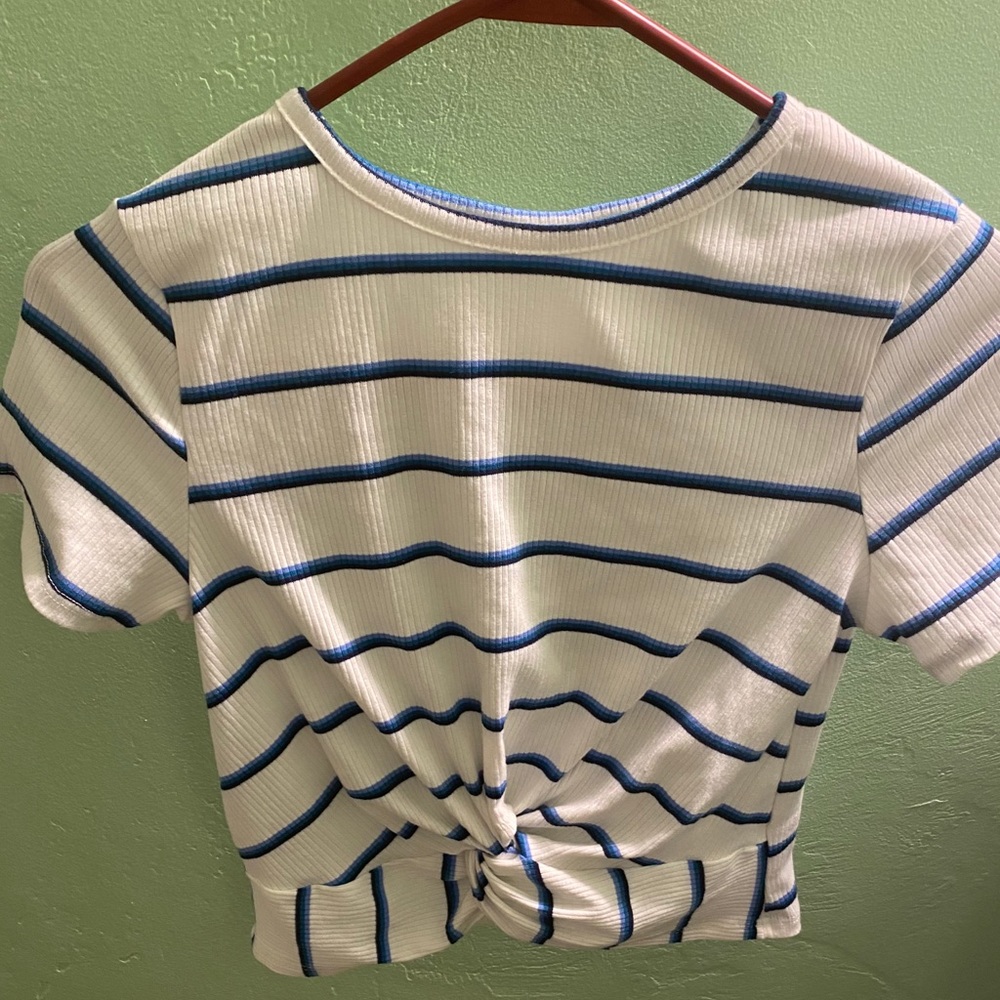 Gaze Striped Twisted Crop Top